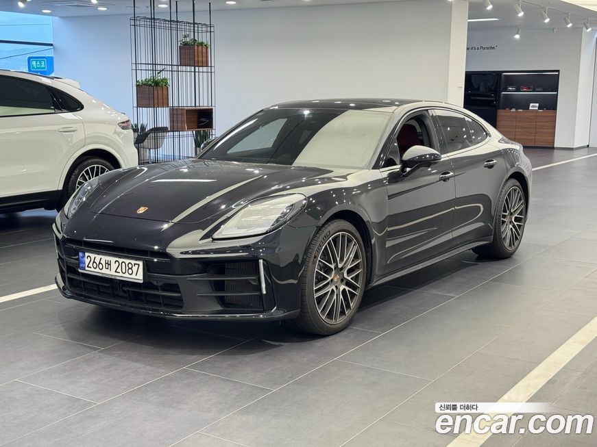 Porsche Panamera 2024