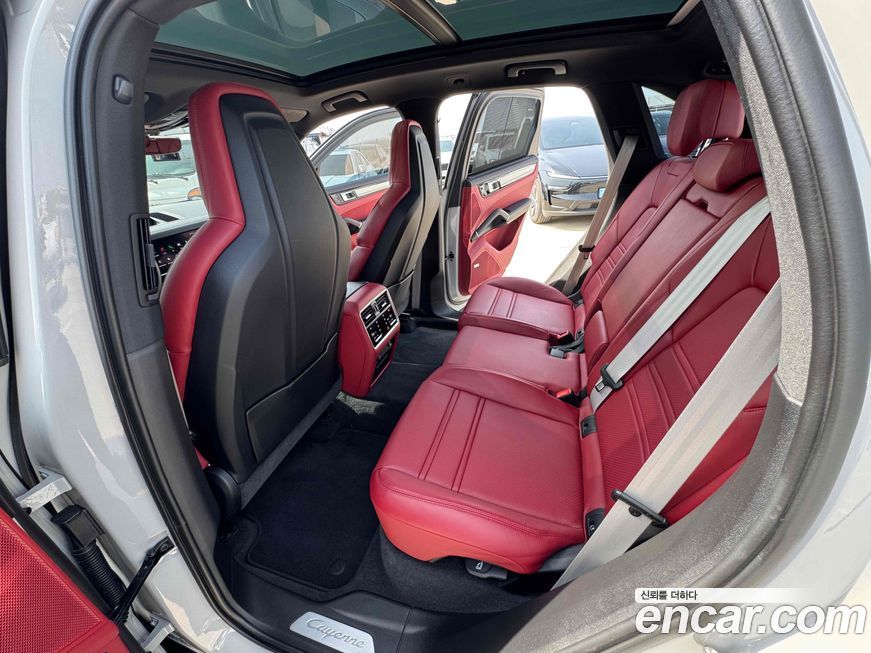 Porsche Cayenne 2023