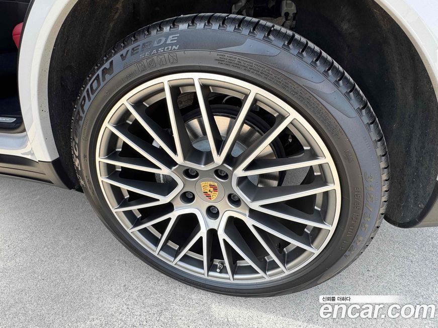 Porsche Cayenne 2023