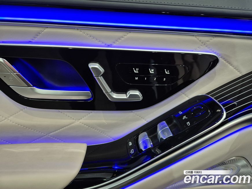 Mercedes-Benz S-Class 2025