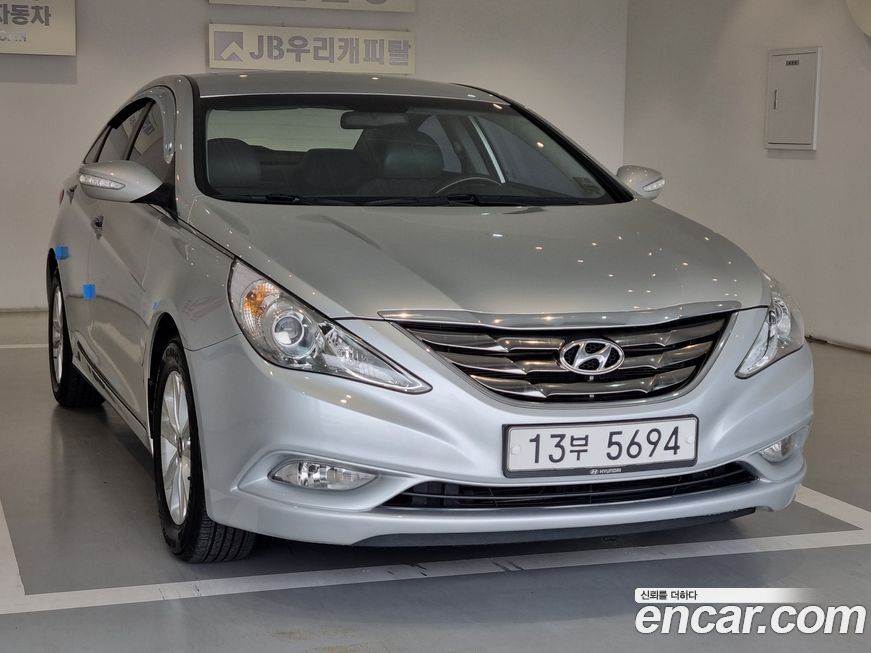 Hyundai Sonata 2010