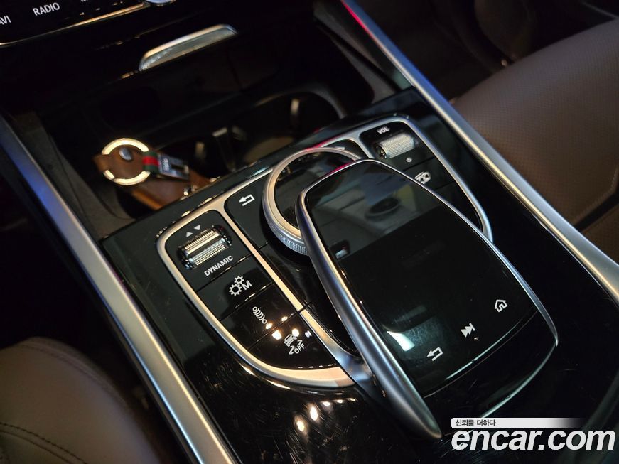 Mercedes-Benz G-Class 2024