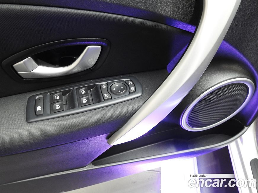 Renault-KoreaSamsung SM3 2010