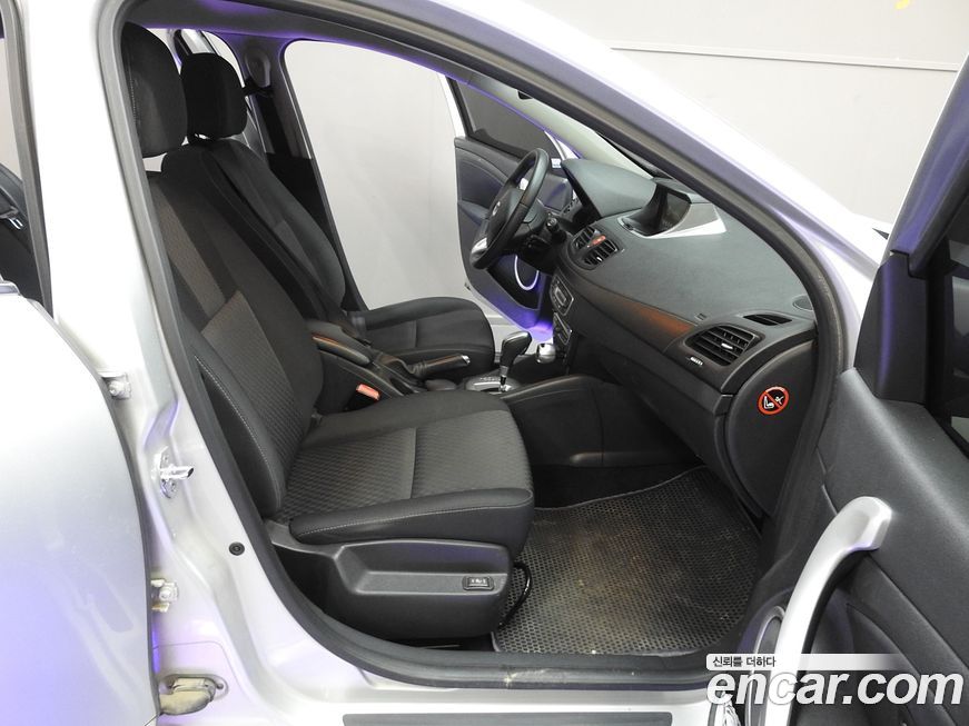 Renault-KoreaSamsung SM3 2010