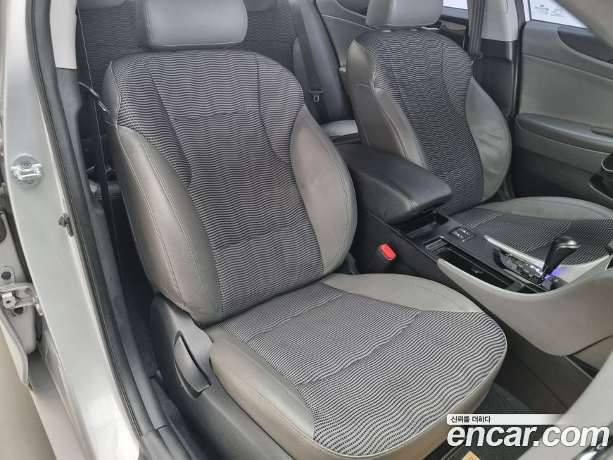 Hyundai Sonata 2010