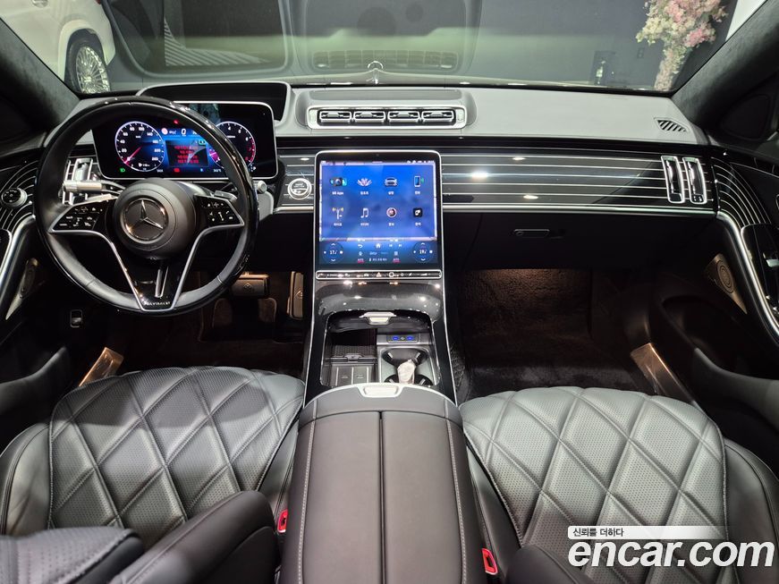 Mercedes-Benz S-Class 2025