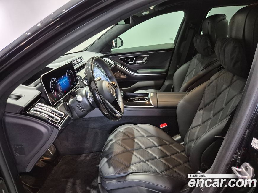 Mercedes-Benz S-Class 2025