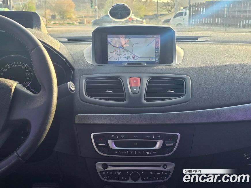 Renault-KoreaSamsung SM3 2010