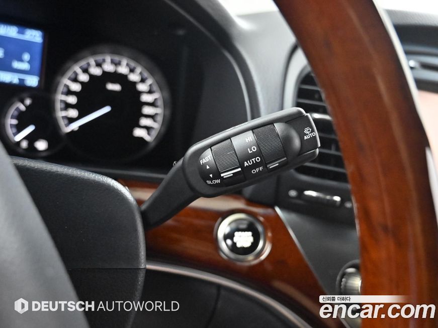 KG_Mobility_Ssangyong Chairman 2011