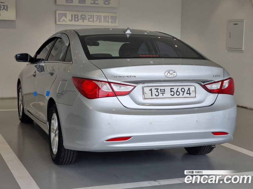 Hyundai Sonata 2010