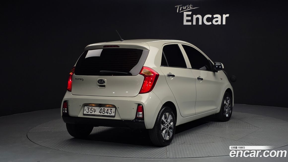 Kia morning 2016