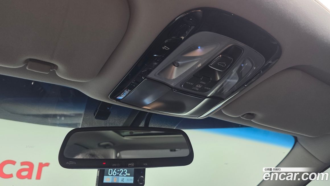 Hyundai Grandeur 2012