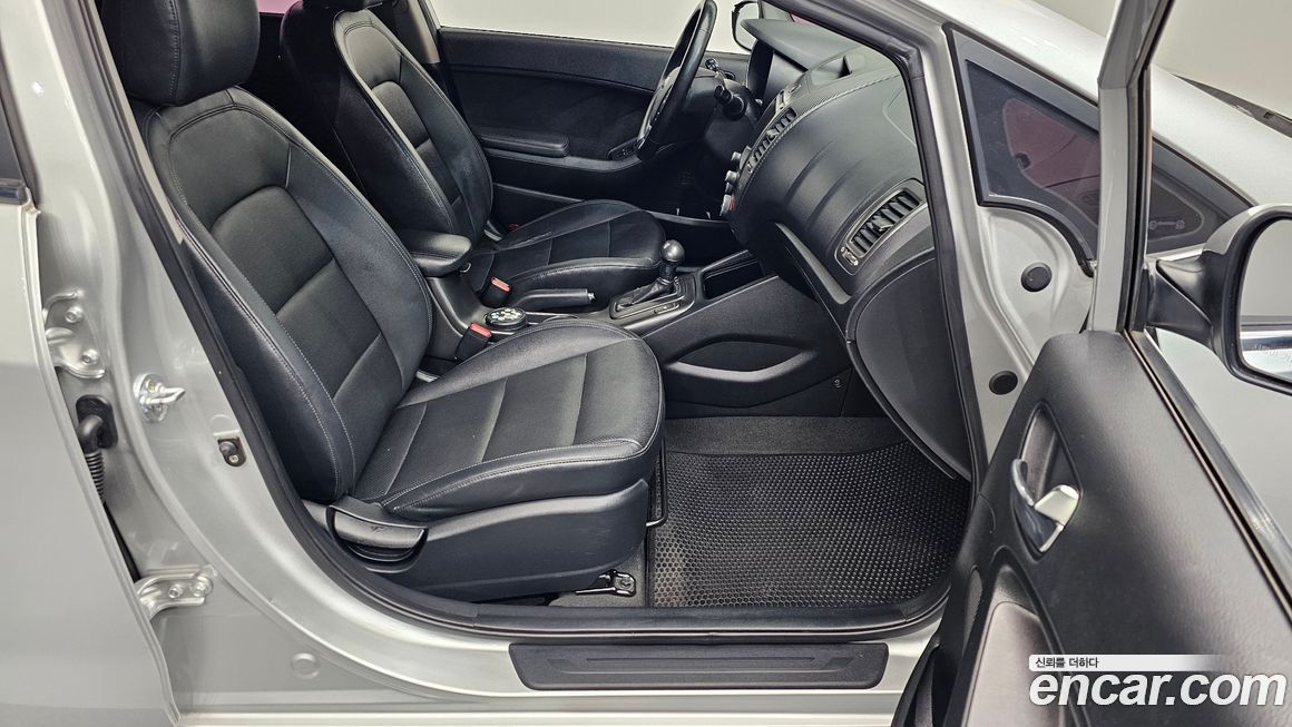 Kia K3 2013