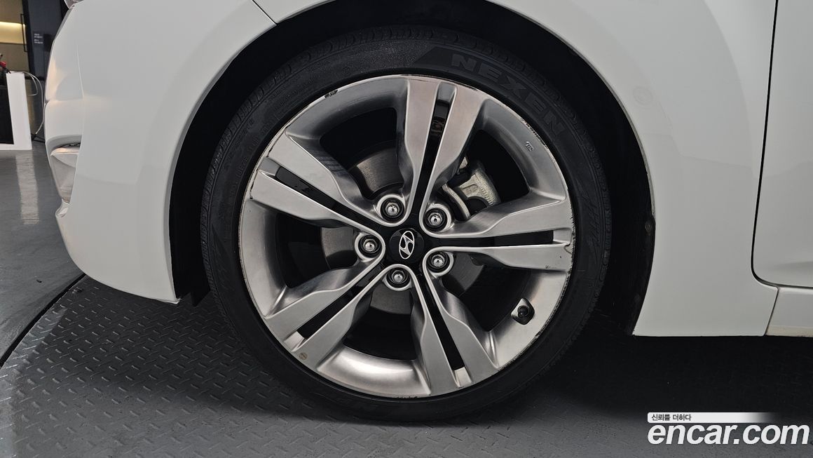 Hyundai Veloster 2012