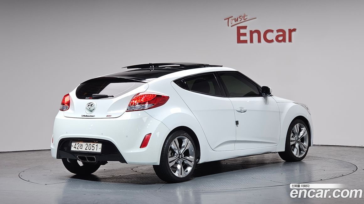 Hyundai Veloster 2012