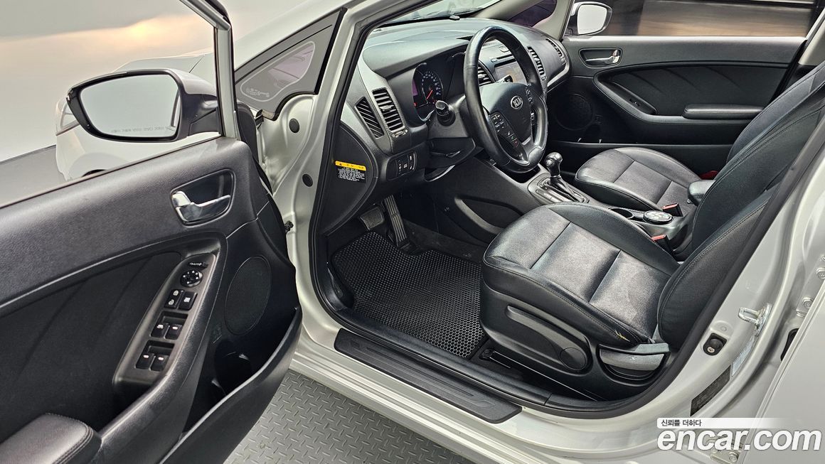Kia K3 2013
