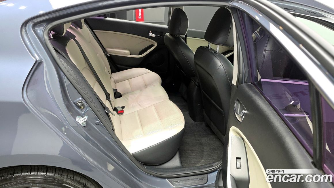 Kia K3 2013
