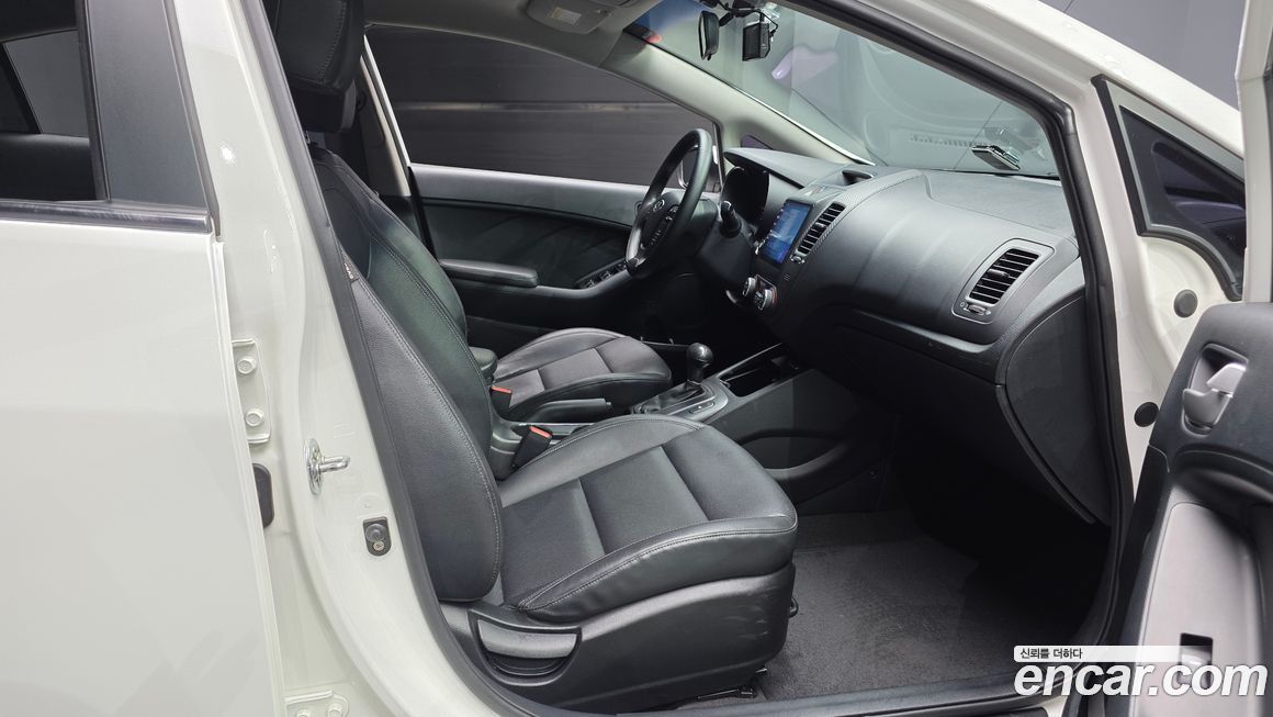 Kia K3 2015