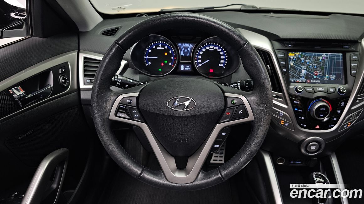 Hyundai Veloster 2012