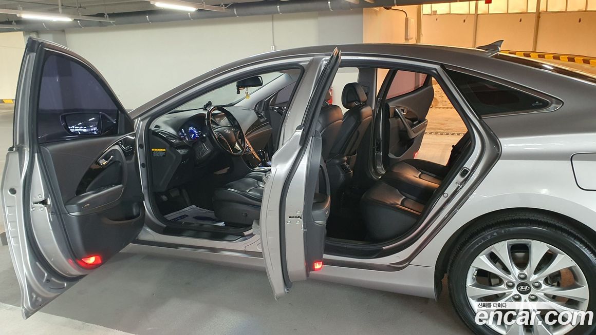 Hyundai Grandeur 2012