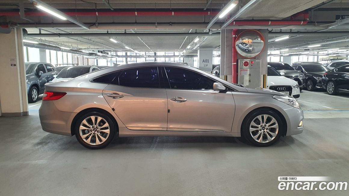 Hyundai Grandeur 2012
