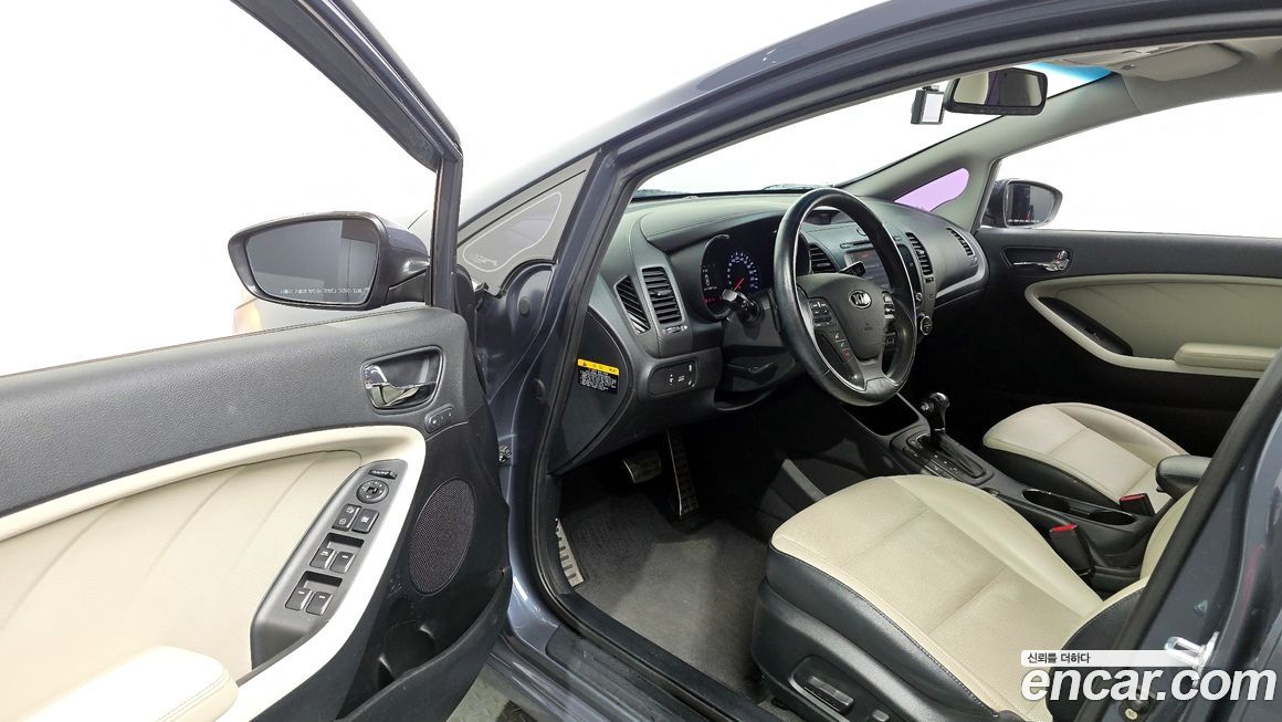 Kia K3 2013