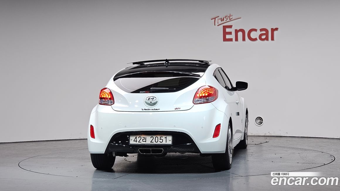 Hyundai Veloster 2012