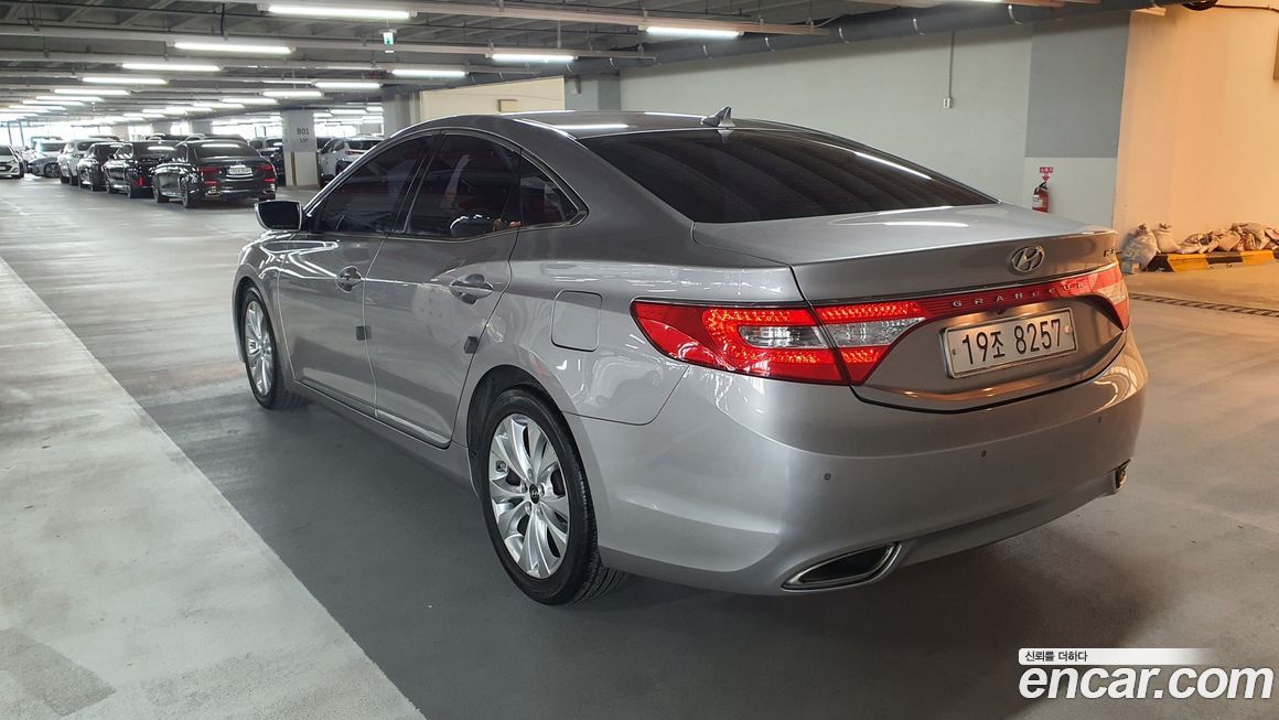 Hyundai Grandeur 2012