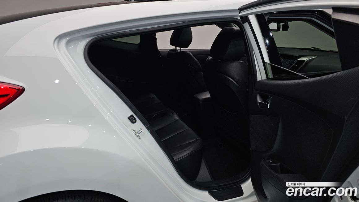 Hyundai Veloster 2012