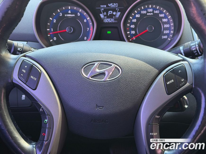 Hyundai AVANTE 2014