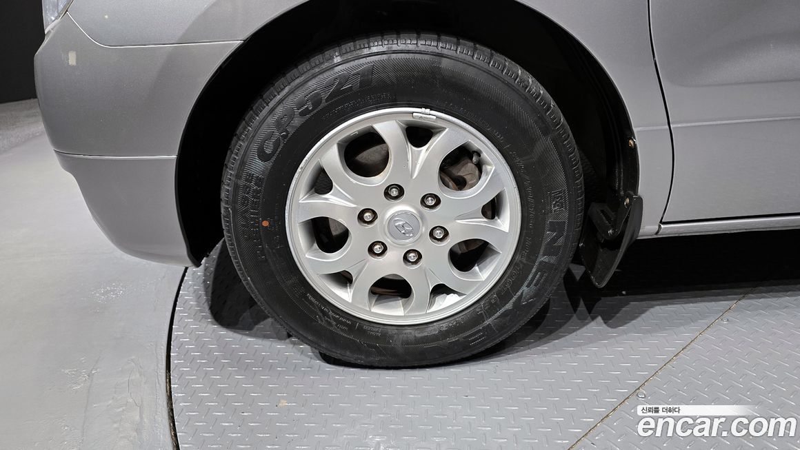 Hyundai Starex 2012