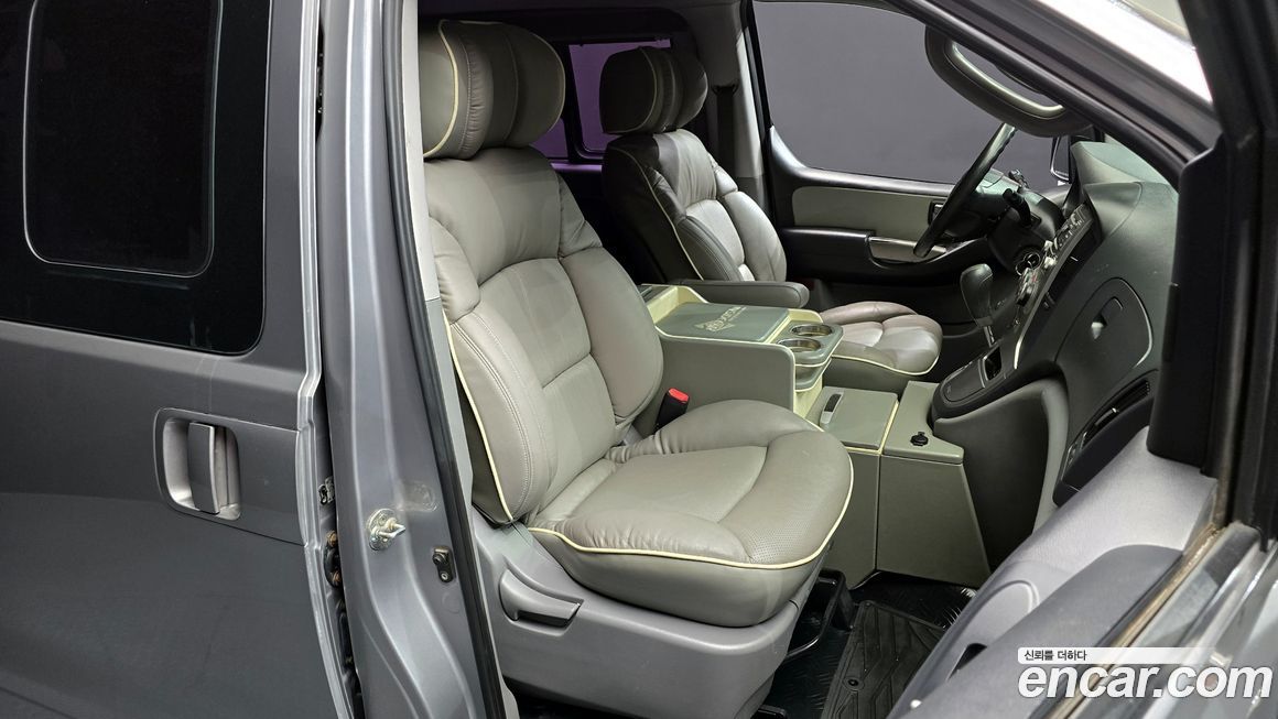 Hyundai Starex 2012