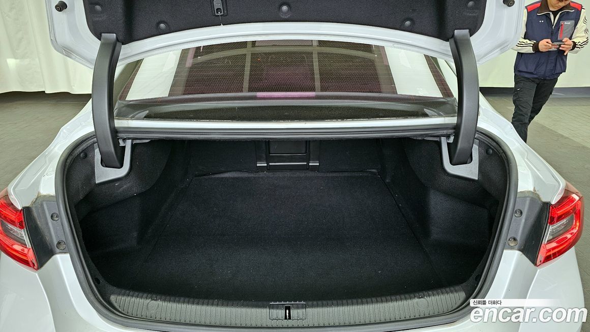 Renault-KoreaSamsung SM6 2016