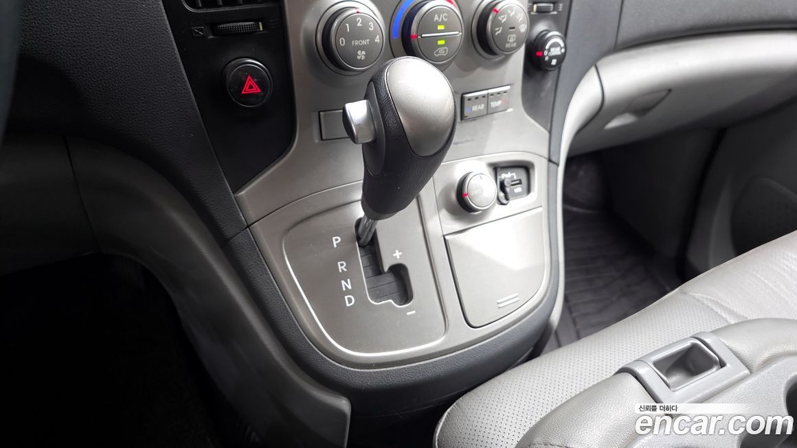 Hyundai Starex 2015