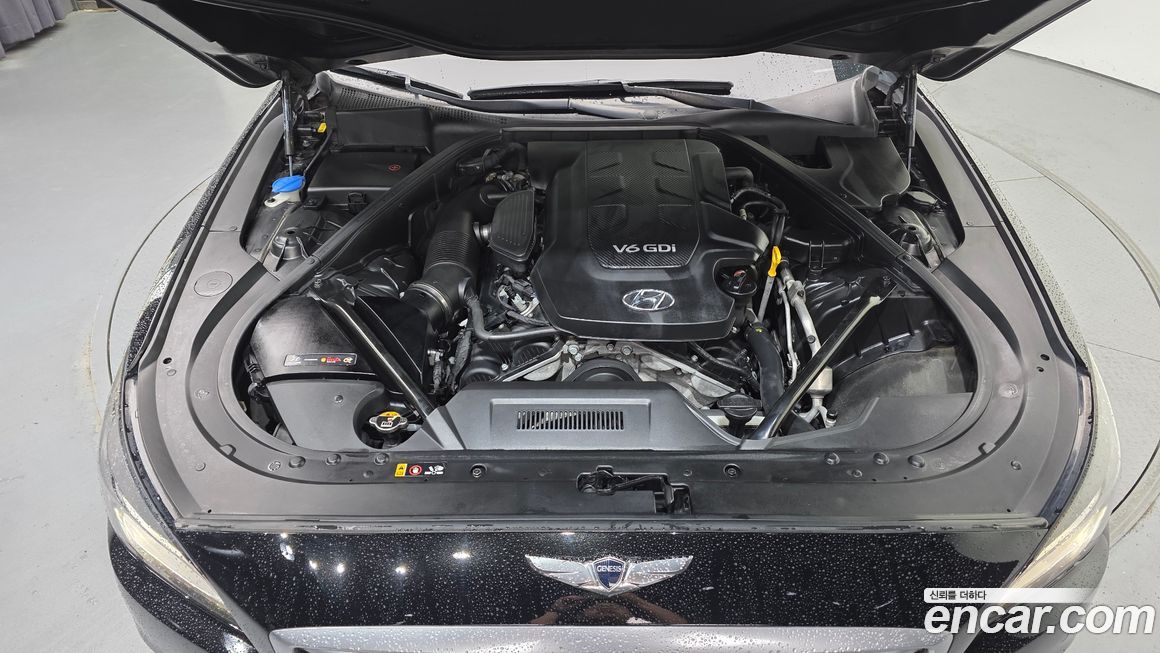 Hyundai Genesis 2014