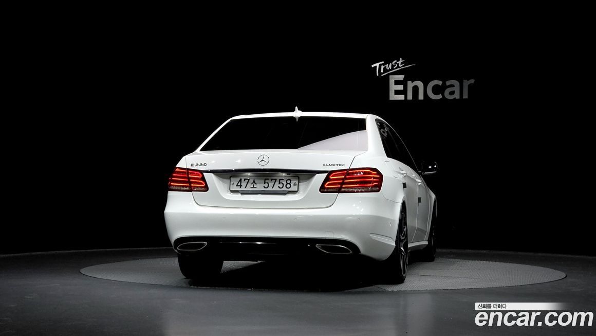 Mercedes-Benz E-Class 2015