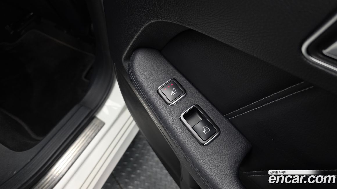 Mercedes-Benz E-Class 2015