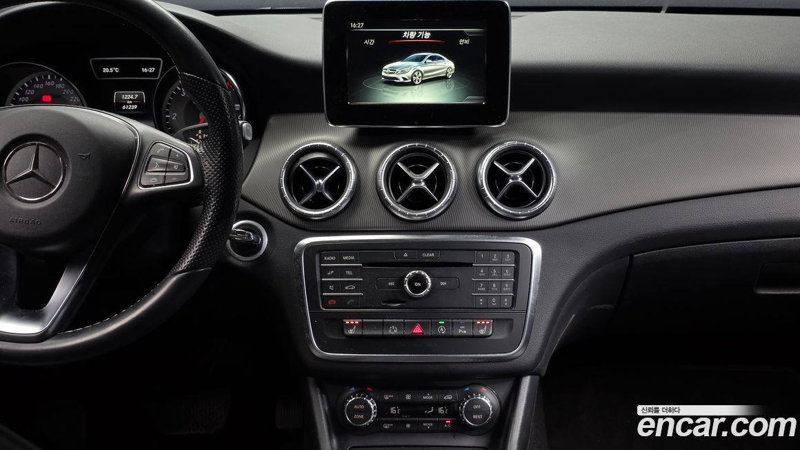 Mercedes-Benz CLA-Class 2015