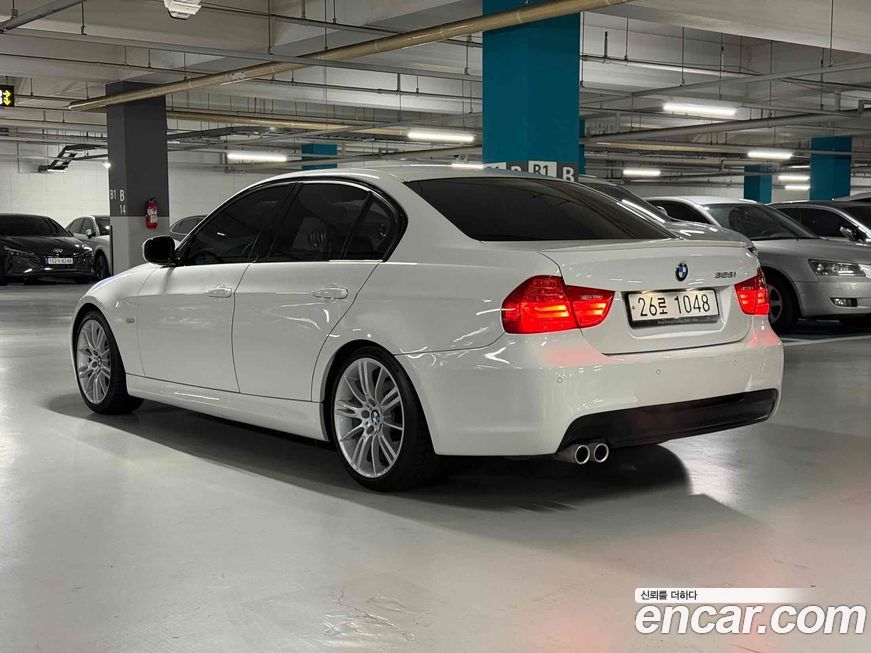 BMW 3-Series 2009