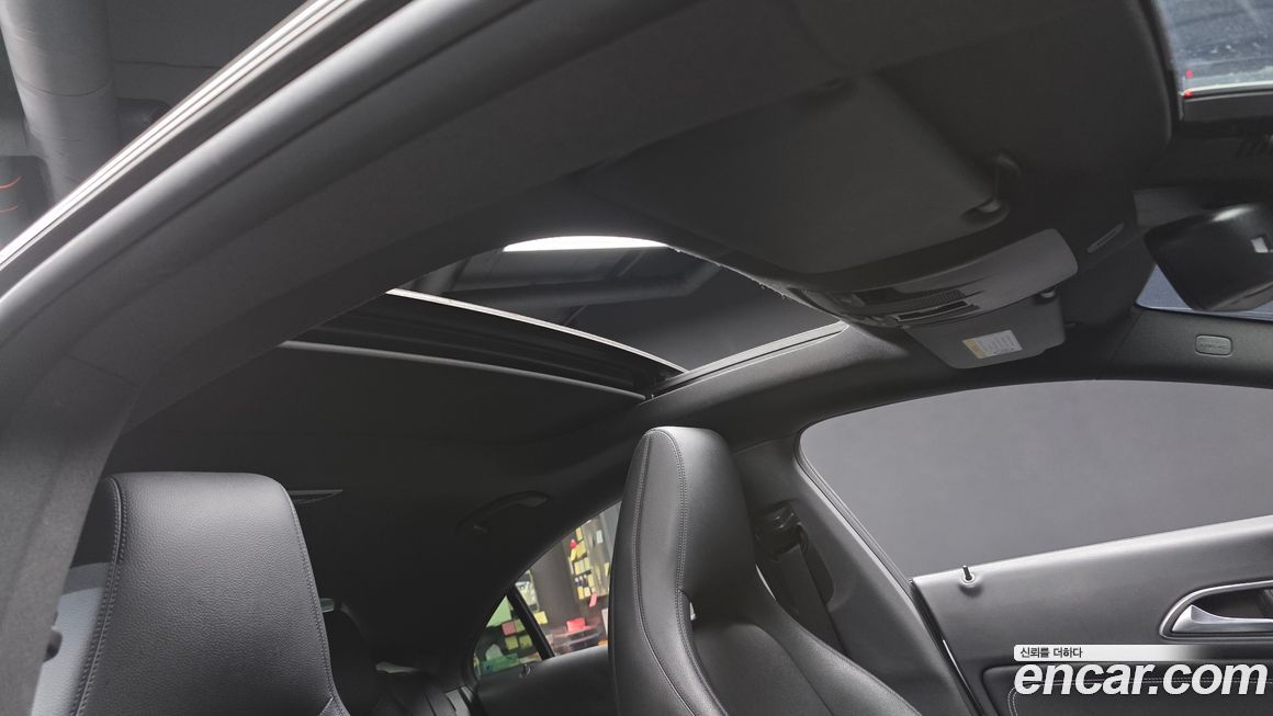 Mercedes-Benz CLA-Class 2015