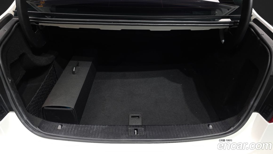 Mercedes-Benz E-Class 2015