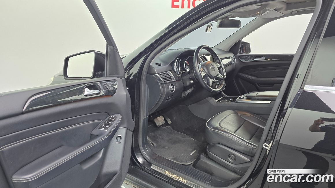 Mercedes-Benz M-class 2013