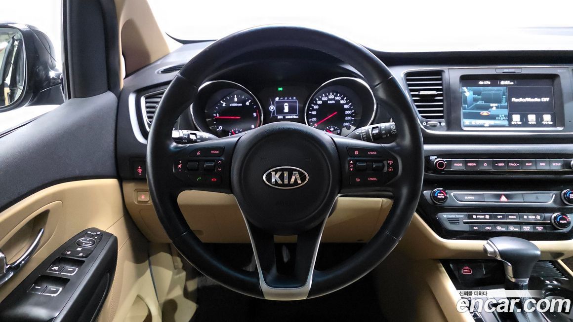 Kia Canival 2018