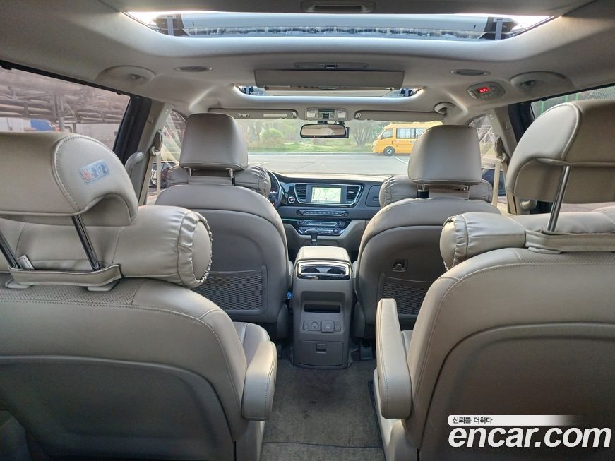 Kia Canival 2018