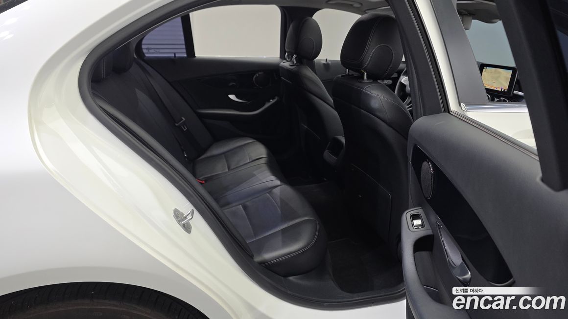Mercedes-Benz C-Class 2017