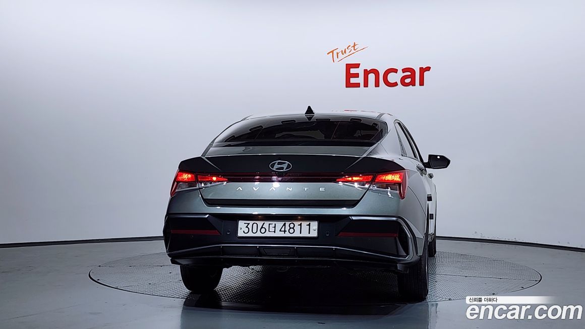 Hyundai AVANTE 2024