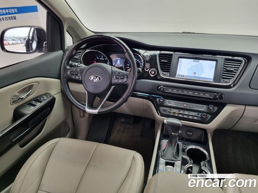 Kia Canival 2019