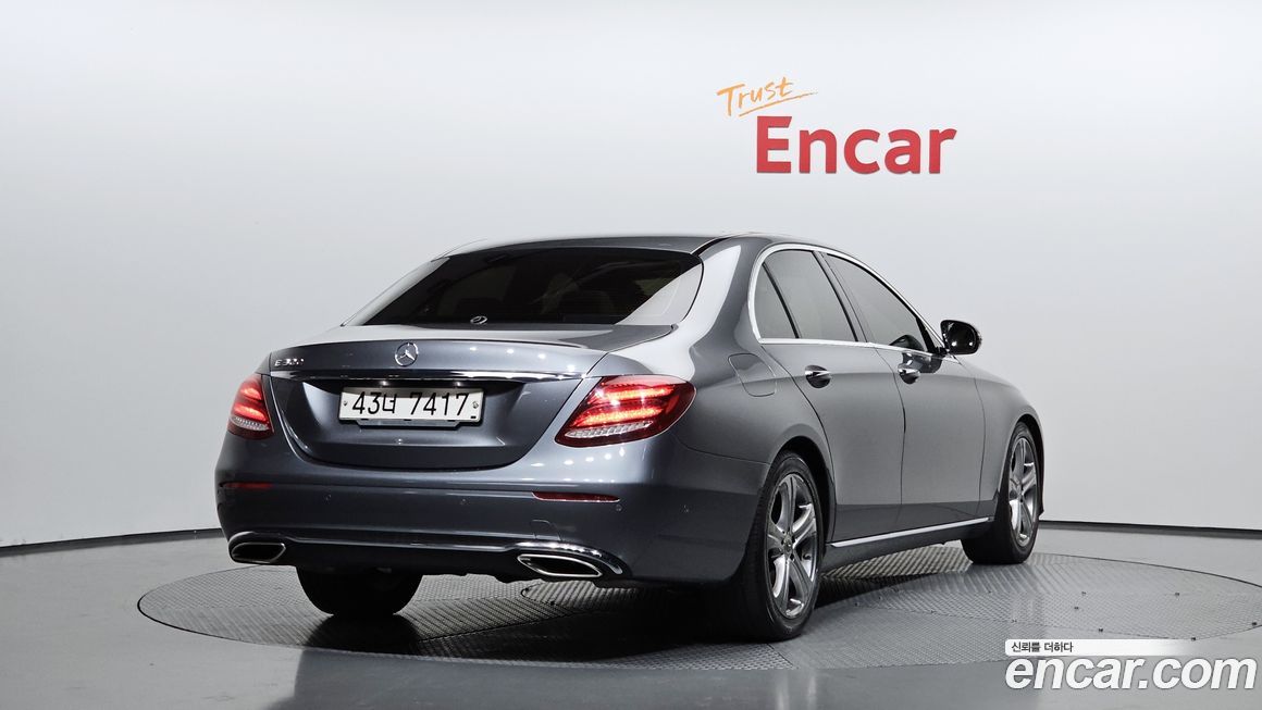 Mercedes-Benz E-Class 2018