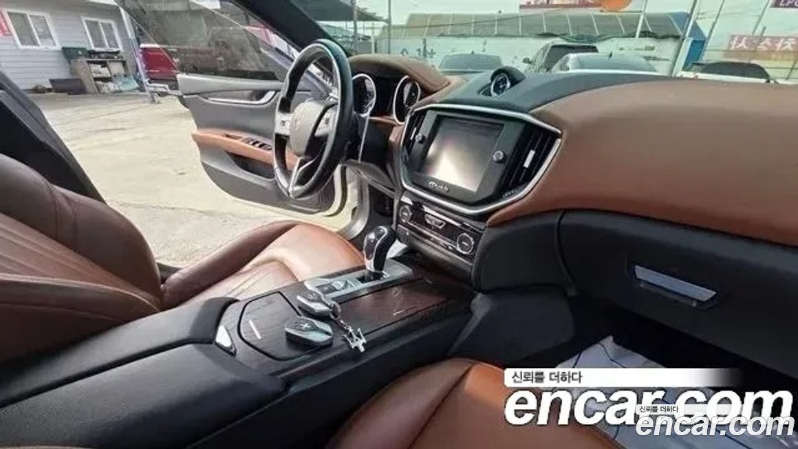 Maserati Ghibli 2016
