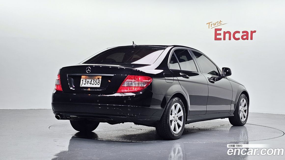 Mercedes-Benz C-Class 2008